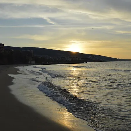 Julie Sea View *